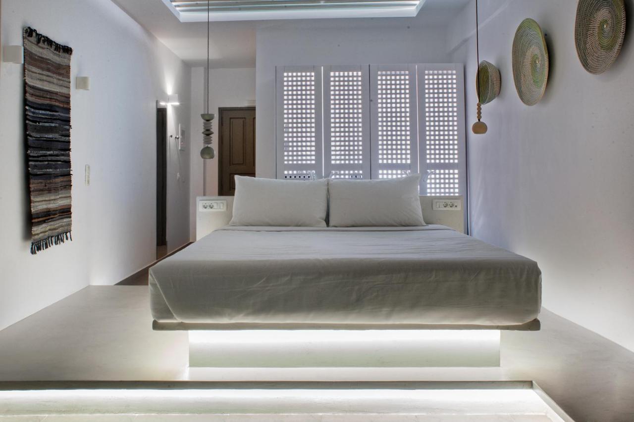 Amity Suites - Adults Only Fira  Ngoại thất bức ảnh