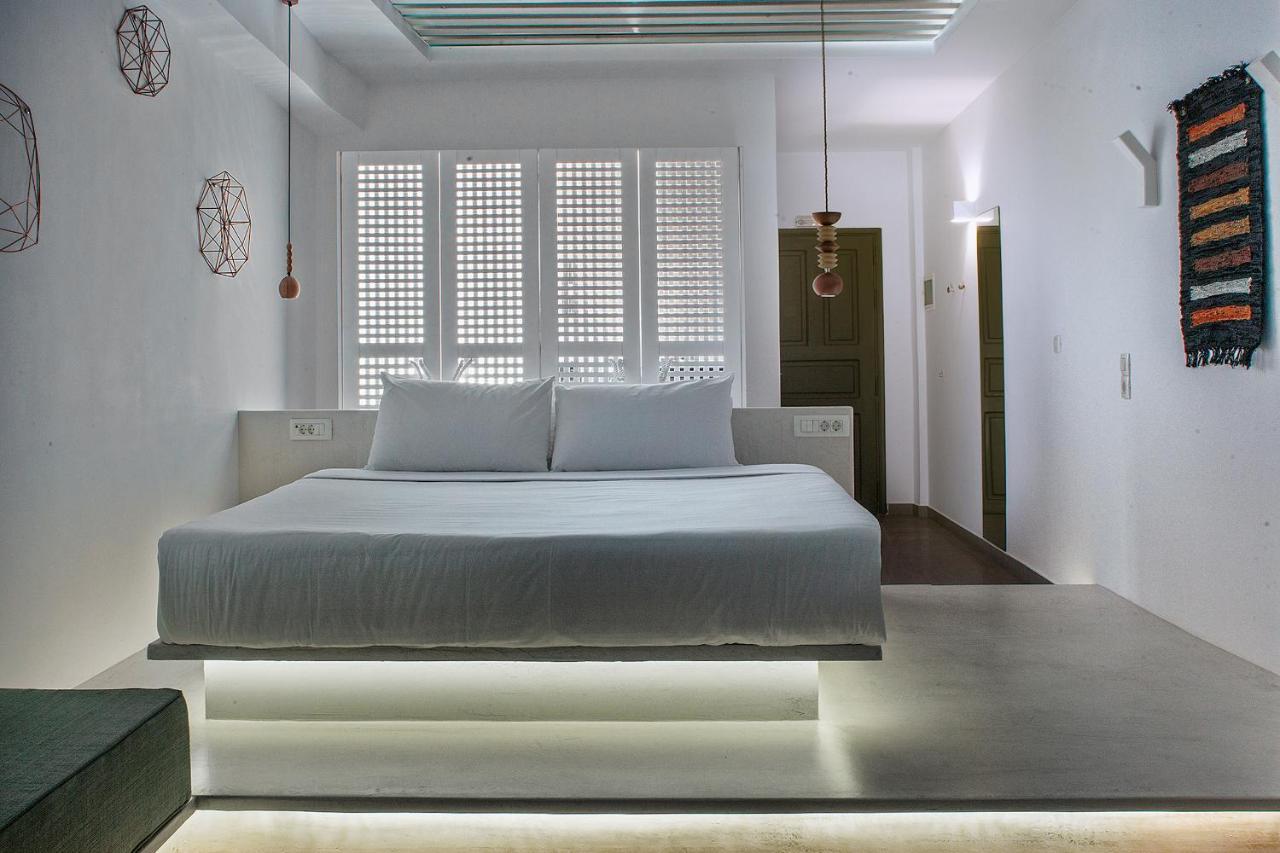 Amity Suites - Adults Only Fira  Ngoại thất bức ảnh