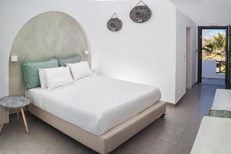 Amity Suites - Adults Only Fira  Ngoại thất bức ảnh