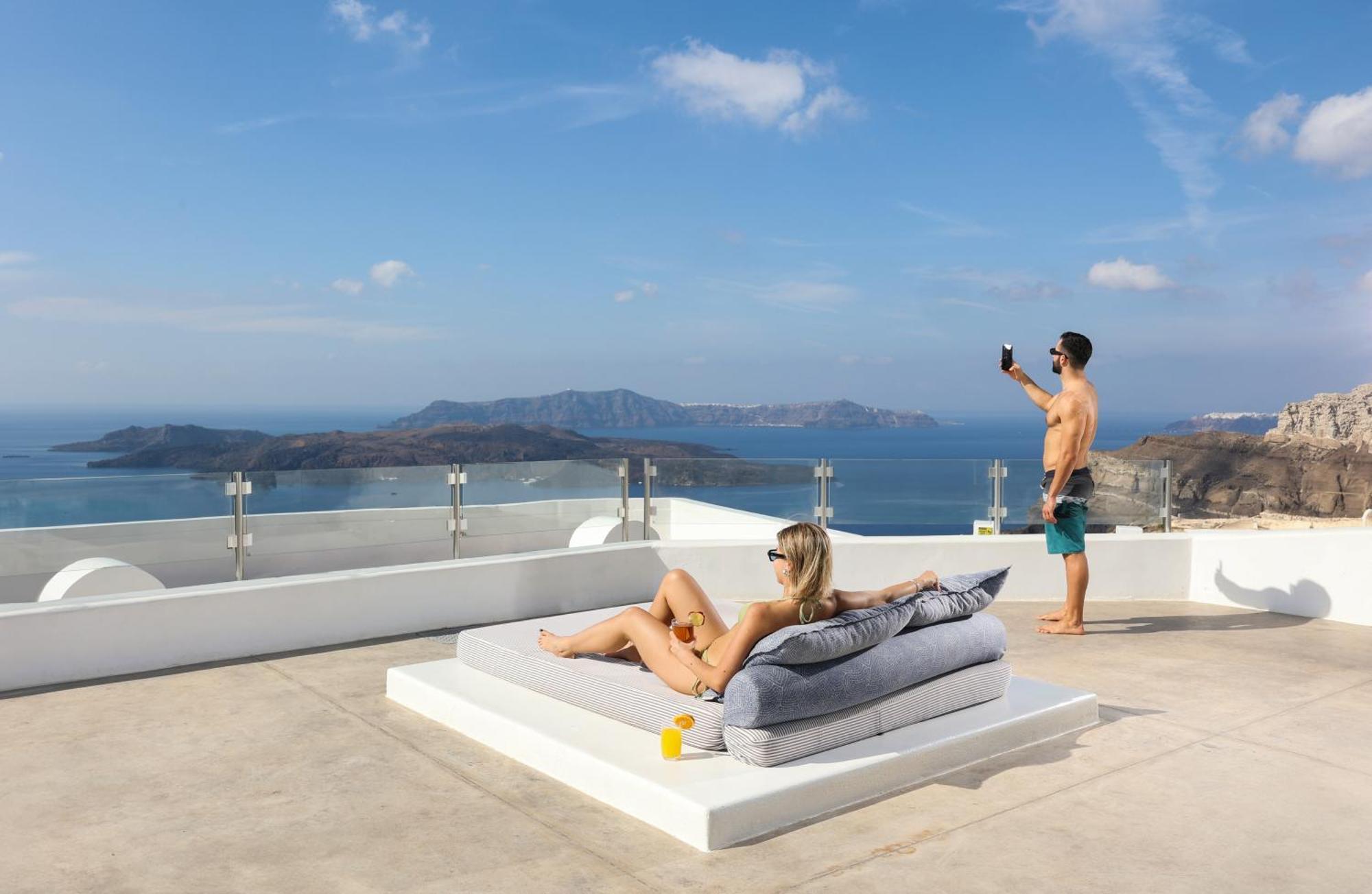 Amity Suites - Adults Only Fira  Ngoại thất bức ảnh