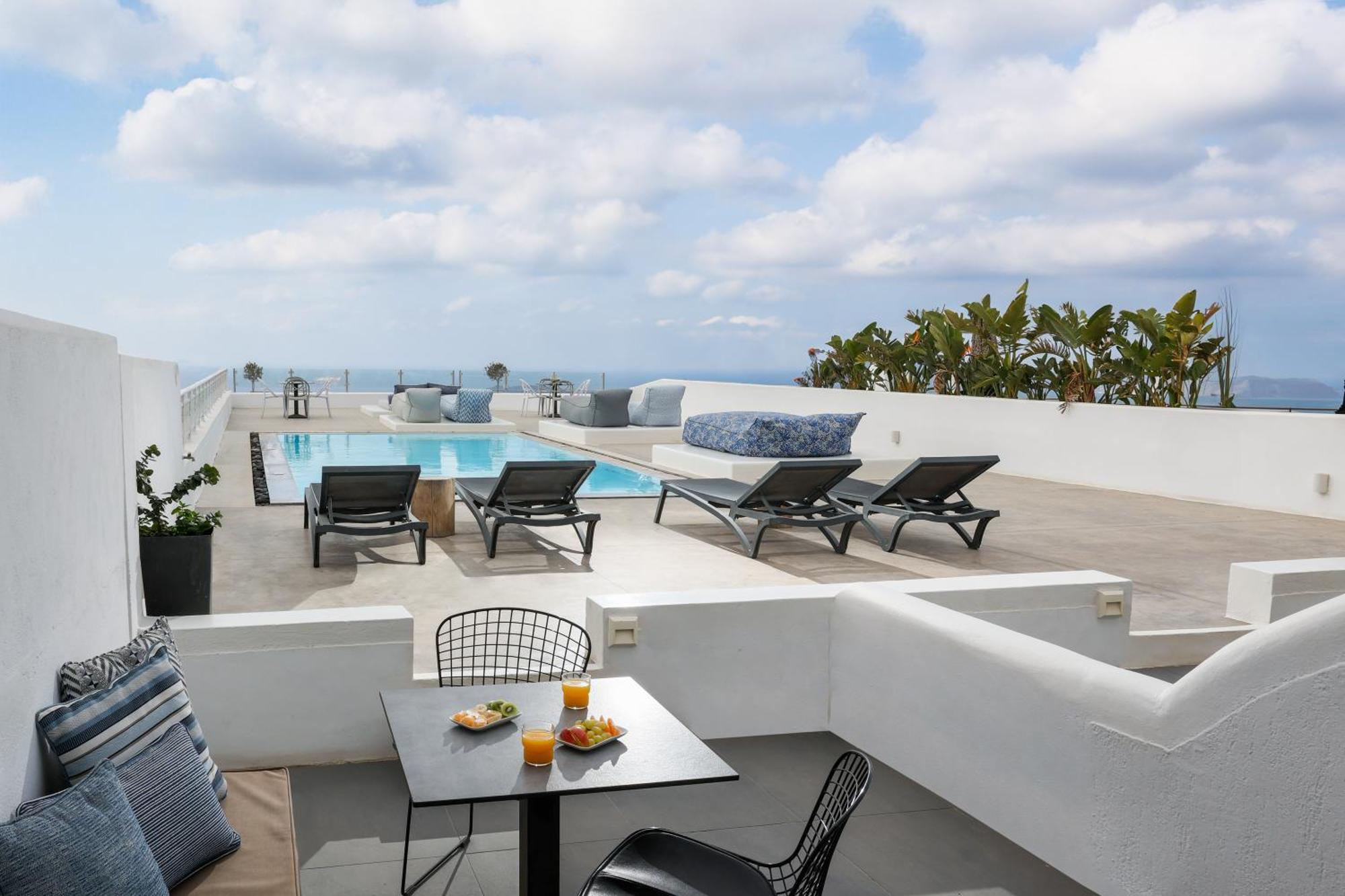 Amity Suites - Adults Only Fira  Phòng bức ảnh